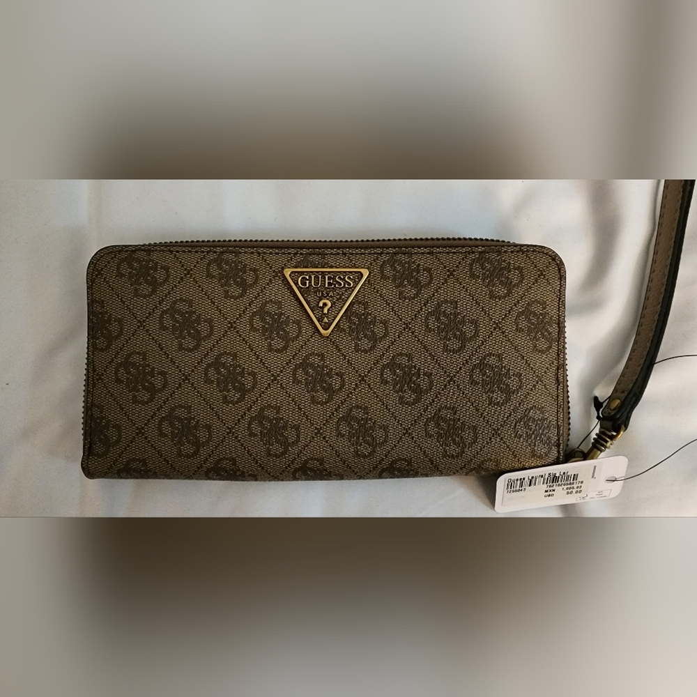 Guess Women's Laurel SLG Large Clutch Zip-Around Wallet - Brand New